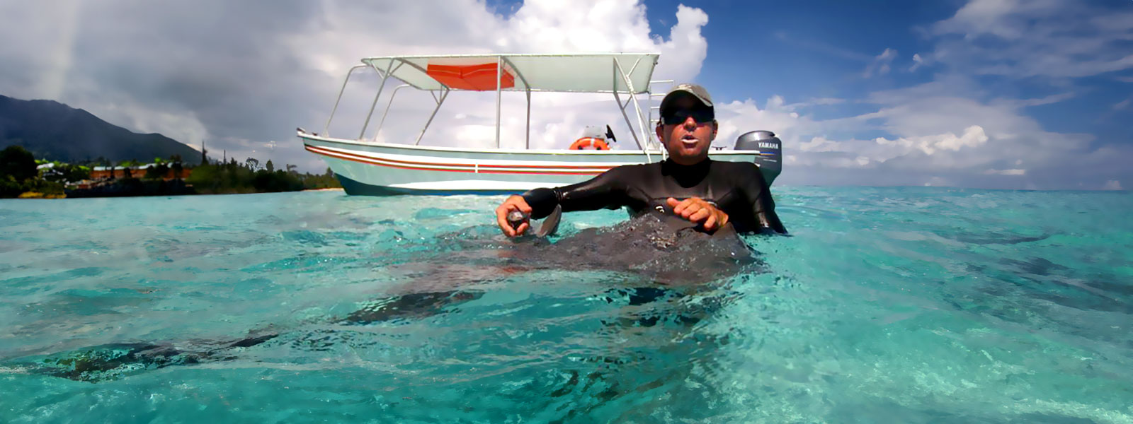 Excursions en bateau dans le lagon