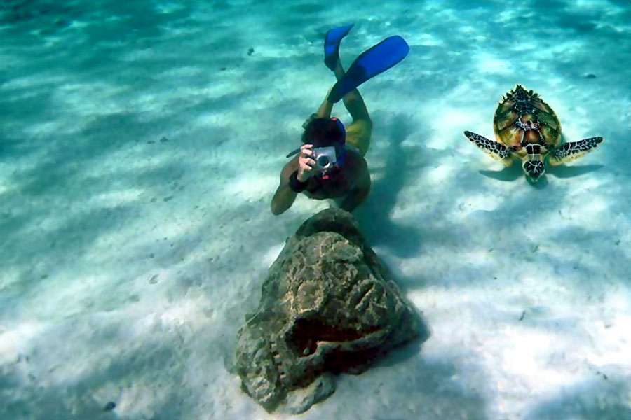 Excursion lagon : les statues Excursion lagon : les statues